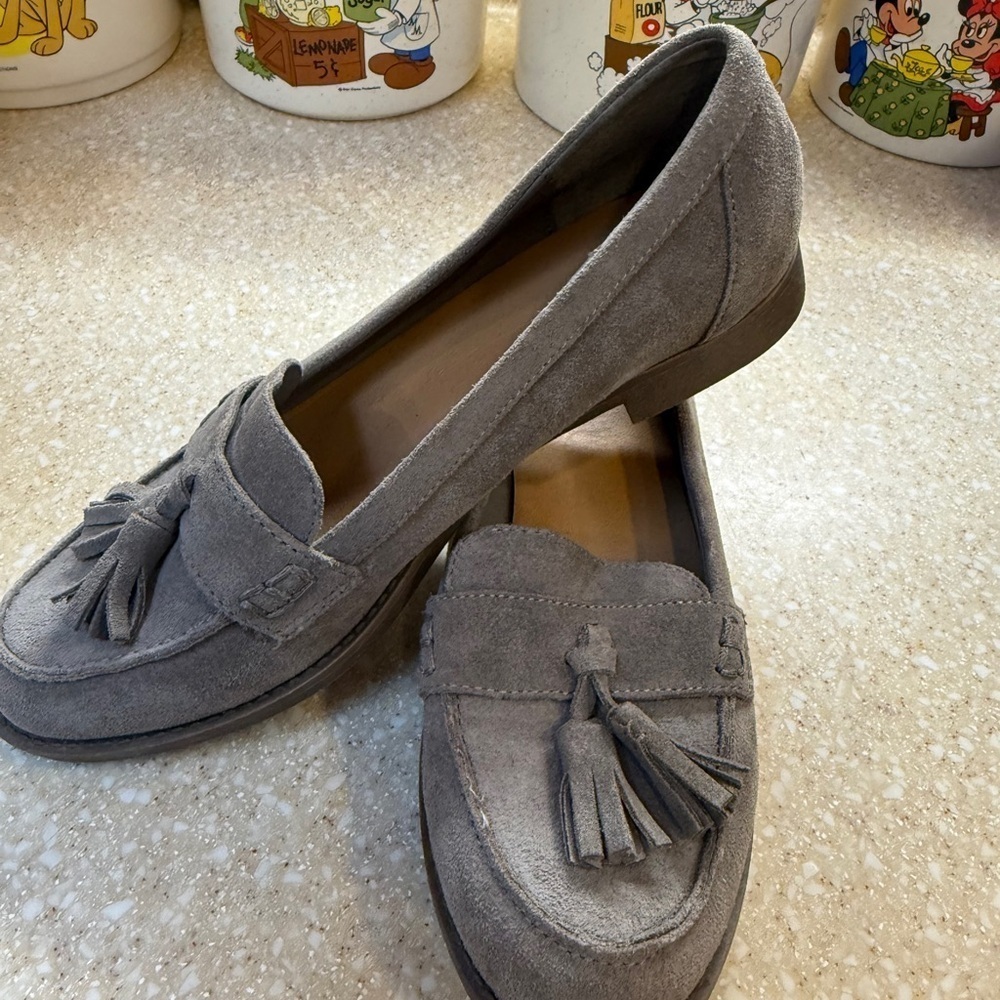 Crown Vintage Suede Gray Tassel Loafers Women’s Sz 7 - Picture 3 of 12